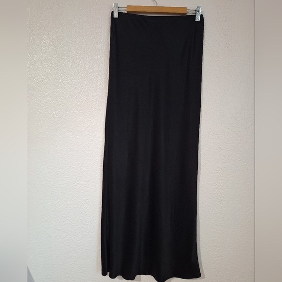 BY ANTHROPOLOGIE Chic Black Maxi Slip Skirt for Casual Elegance